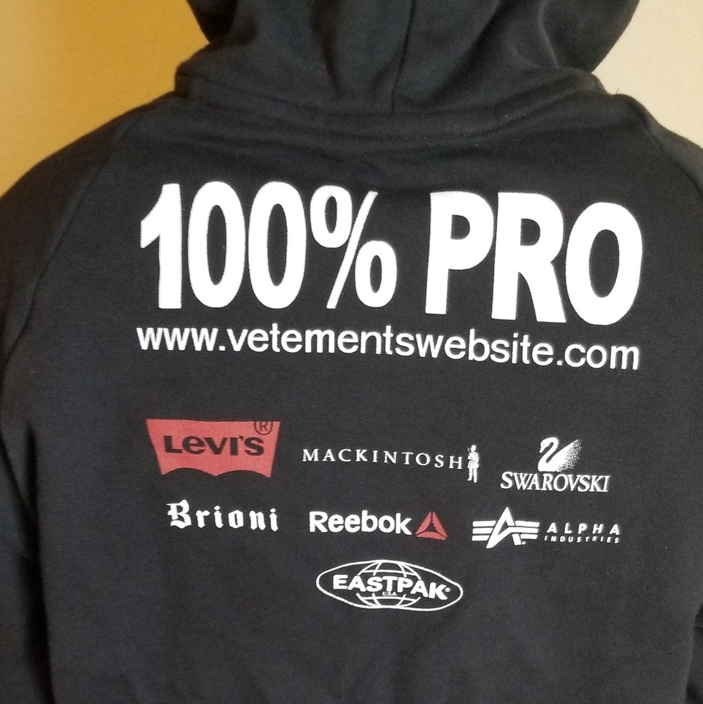 VETEMENTS Black "100% Pro" fitted hoodie